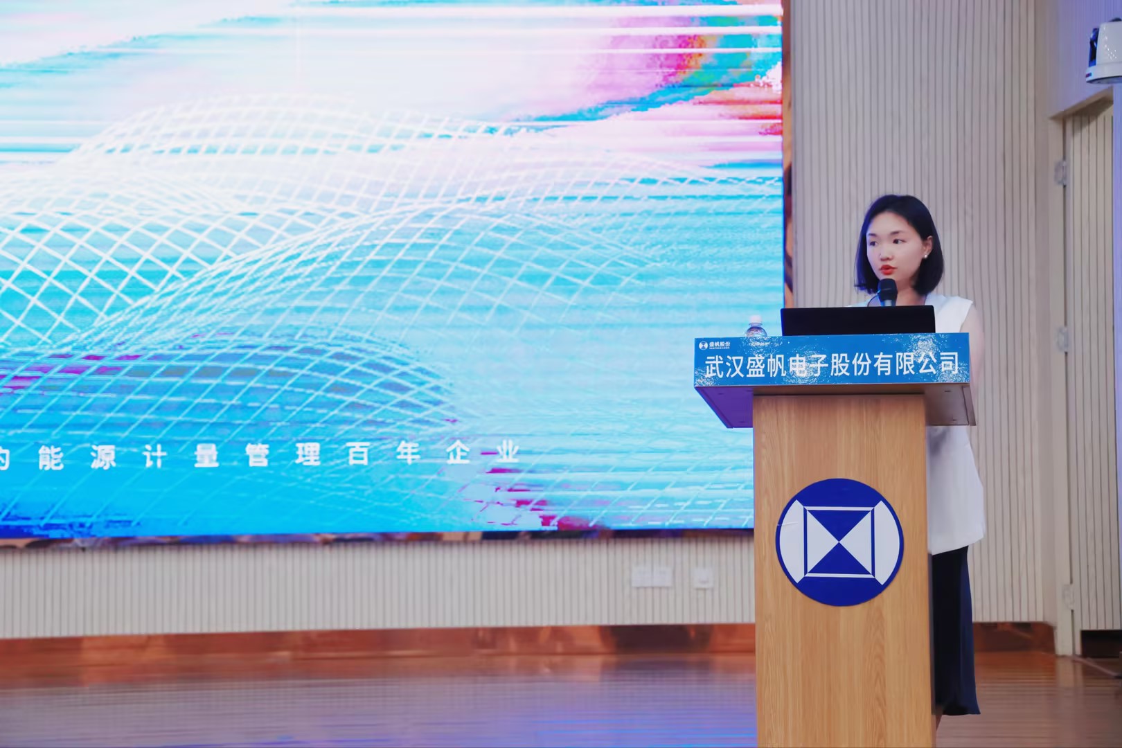 1718937399176105.jpg 1718937399176105.jpg