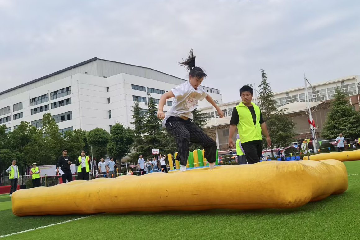 1728889610416946.jpg 1728889610416946.jpg