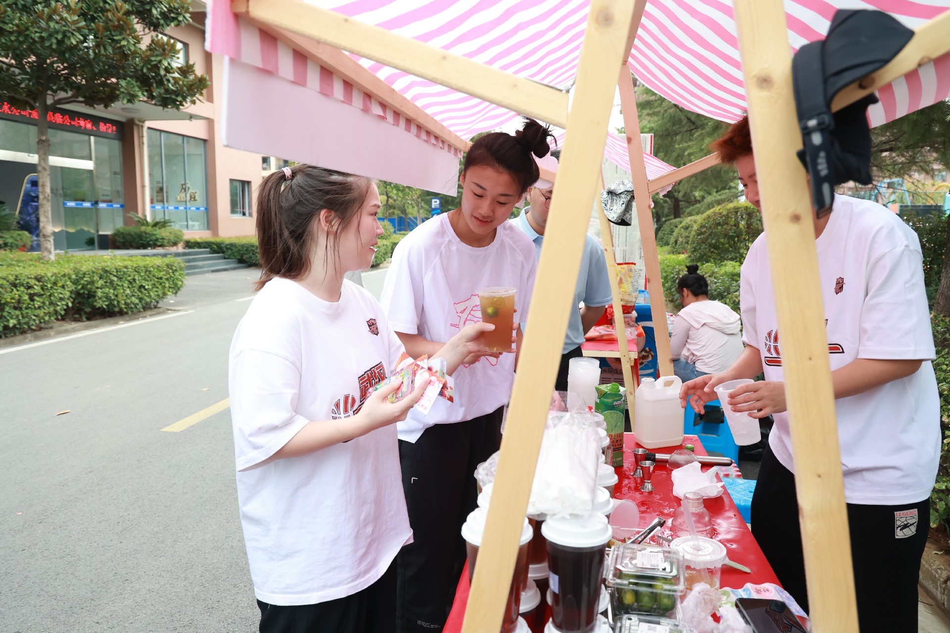 1728891055168309.jpg 1728891055168309.jpg